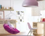 Barbie lanyos stilus egy lany szobajaban