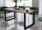 Elegáns váza tökéletes dekoráció bármilyen stílusú étkezőbe