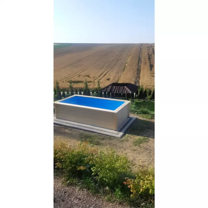 Fából készült medence 4x2 m