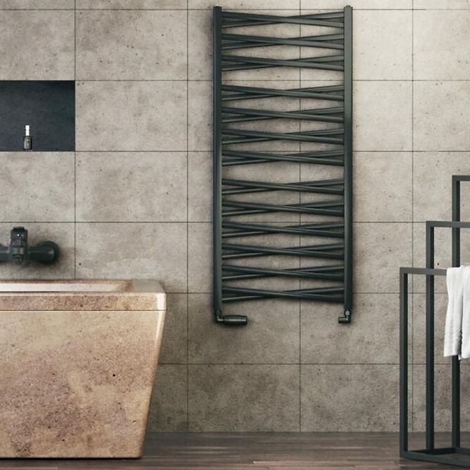 Fürdőszoba radiátor Łezka 3D Ł3DX 2640 fekete 1435x440 mm