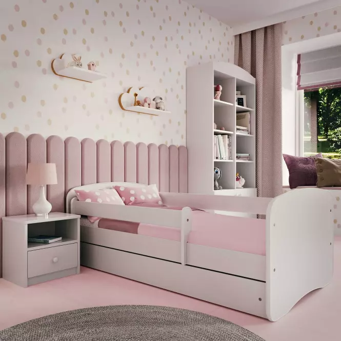 Éjjeliszekrény Babydreams fehér,8