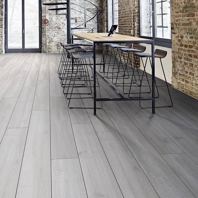 Laminált padló tölgy Rockford 8mm AC4 5946