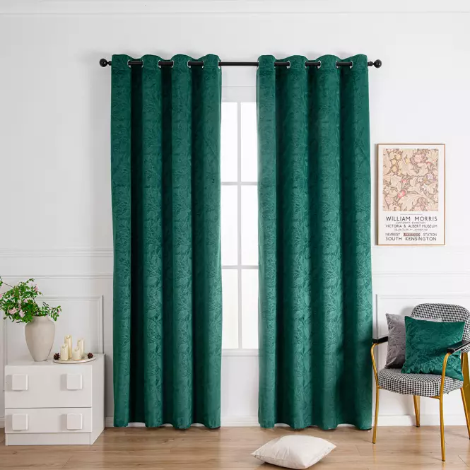 Sötétítő karikán Velvet GY2328/270G/M2/7 140x250 cm zöld