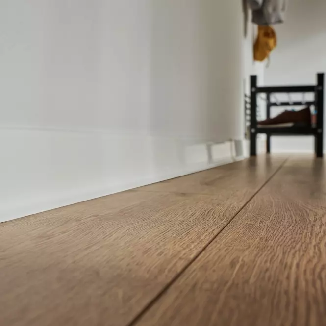 Padló szegélyléc Linela 401 Fehér,3