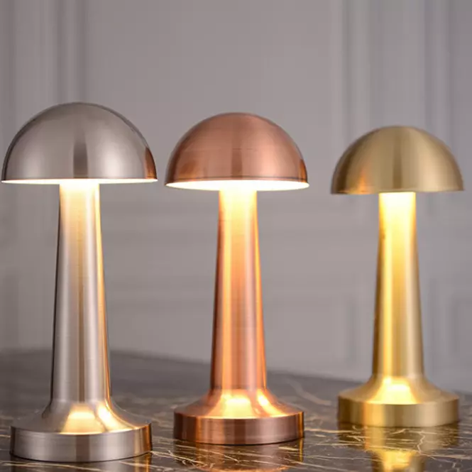 Asztali lámpa ISA 49019 GOLD USB LB1,7