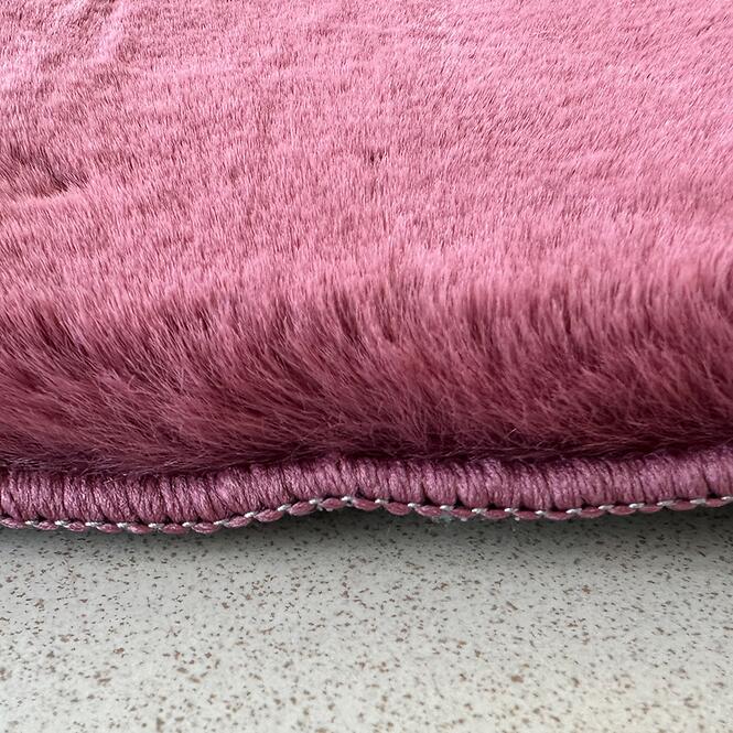 Szőnyeg Bella Rabbit Fur 0,8/1,5 28 sötétrózsaszín