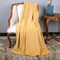 Takaró Claudi 70x140 cm sárga