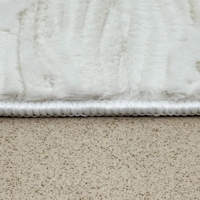 Szőnyeg Lila Rabbit Fur 1,9/2,7 Sm688 krém színű