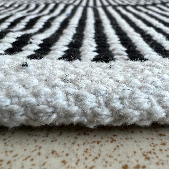 Szőnyeg Breton Stripe 0,8/1,5 DO-RUG-C1005 fekete