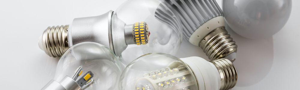 LED izzók E27 - Merkury Market