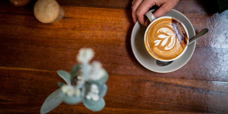 A mocca café szín csak beltérben működik?