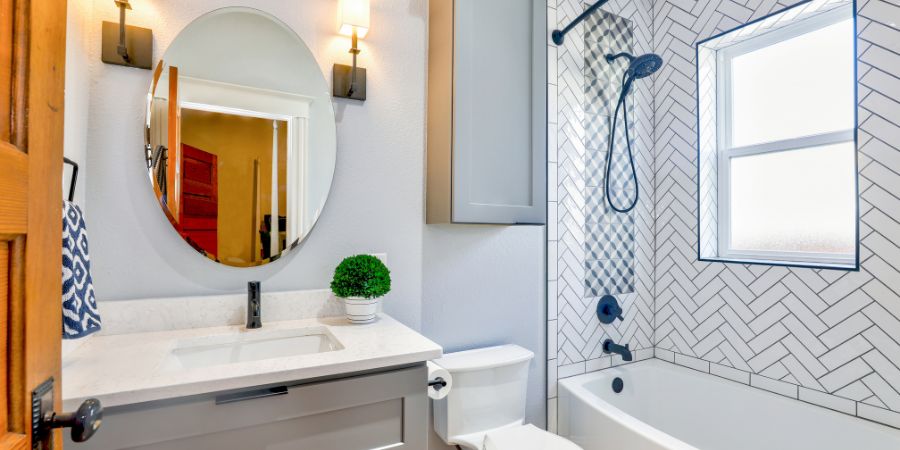 Hogyan kell lógni egy tükröt a fürdőszobában? Esztétika és funkcionalitás