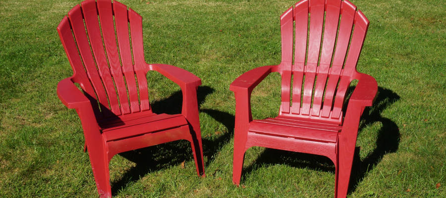 Kényelmes kerti székek - mire figyeljünk? Tanácsot adunk!